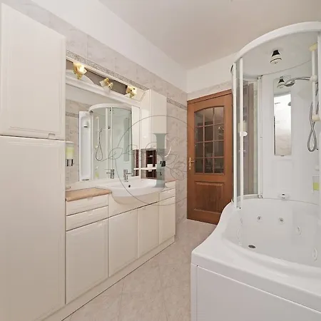 Apartament D1mora Roccoli1 - Pretty In With Pool