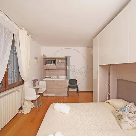 Apartament D1mora Roccoli1 - Pretty In With Pool Toscolano Maderno